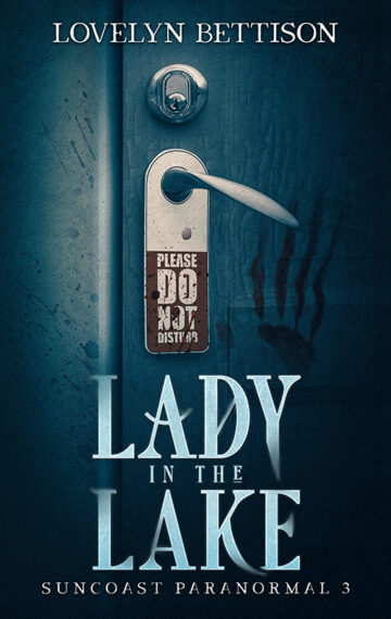 Lady in the Lake (Suncoast Paranormal 3)